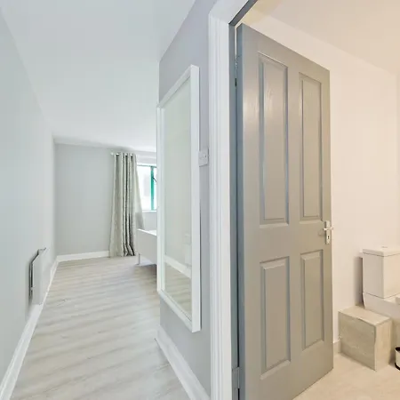 Your Place - Gnib Apartment *
