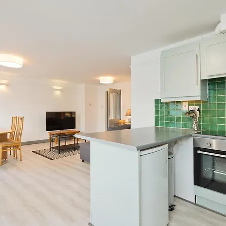 Your Place - Gnib Apartment *